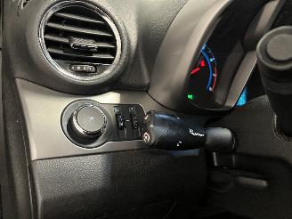 Daewoo Orlando Orlando 1.8 16V VVT (F18D4(Euro 5)) [104kW]  (02-2011/12-2015) picture 20