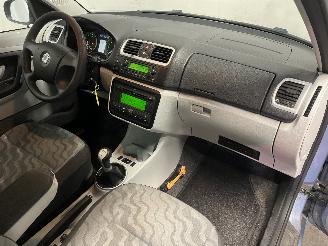 Skoda Roomster Roomster (5J) MPV 1.6 16V (BTS) [77kW]  (09-2006/03-2010) picture 13