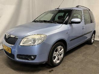 Skoda Roomster Roomster (5J) MPV 1.6 16V (BTS) [77kW]  (09-2006/03-2010) picture 2