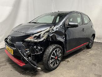 Toyota Aygo Aygo (B40) Hatchback 1.0 12V VVT-i (1KR-FE) [51kW]  (05-2014/06-2018) picture 3