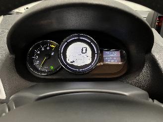 Renault Mégane Megane III Grandtour (KZ) Combi 5-drs 1.4 16V TCe 130 (H4J-700(H4J-A7)=
) [96kW]  (05-2009/02-2016) picture 16