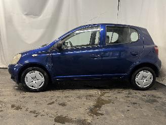 Toyota Yaris Yaris (P1) Hatchback 1.0 16V VVT-i (1SZFE) [50kW]  (04-1999/09-2005) picture 3