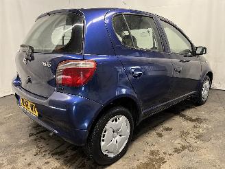 Toyota Yaris Yaris (P1) Hatchback 1.0 16V VVT-i (1SZFE) [50kW]  (04-1999/09-2005) picture 5