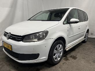 Volkswagen Touran Touran (1T3) MPV 2.0 TDI 16V 140 (CFHC) [103kW]  (05-2010/05-2015) picture 3