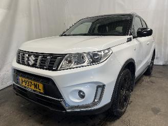 krockskadad bil auto Suzuki Vitara Vitara (LY/MY) SUV 1.0 Booster Jet Turbo 12V (K10C) [82kW]  (10-2018/.=
=2E.) 2020/9