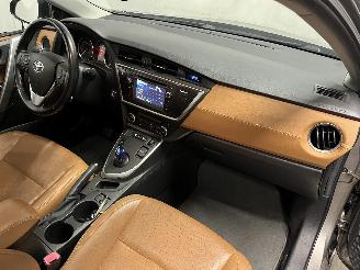 Toyota Auris Auris Touring Sports (E18) Combi 1.8 16V Hybrid (2ZRFXE) [100kW]  (07-=
2013/12-2018) picture 21