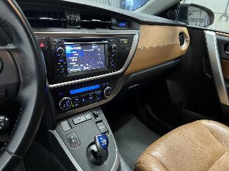 Toyota Auris Auris Touring Sports (E18) Combi 1.8 16V Hybrid (2ZRFXE) [100kW]  (07-=
2013/12-2018) picture 26