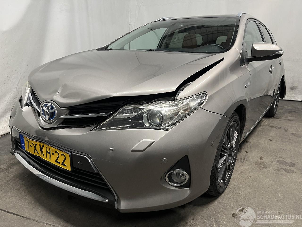 Toyota Auris Auris Touring Sports (E18) Combi 1.8 16V Hybrid (2ZRFXE) [100kW]  (07-=
2013/12-2018)