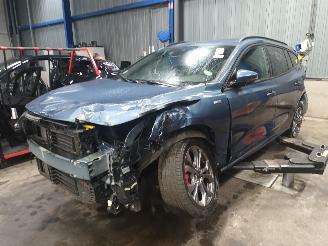  Ford Focus Focus 4 Wagon Combi 1.0 EcoBoost 12V Hybrid 125 (R0DB) [92kW]  (07-202=
0/12-2025) 2022/6