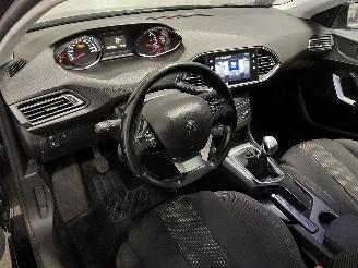 Peugeot 308 308 SW (L4/L9/LC/LJ/LR) Combi 5-drs 1.6 BlueHDi 120 (DV6FC(BHZ)) [88kW=
]  (03-2014/12-2021) picture 20