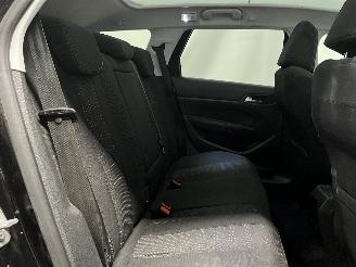 Peugeot 308 308 SW (L4/L9/LC/LJ/LR) Combi 5-drs 1.6 BlueHDi 120 (DV6FC(BHZ)) [88kW=
]  (03-2014/12-2021) picture 18