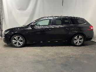 Peugeot 308 308 SW (L4/L9/LC/LJ/LR) Combi 5-drs 1.6 BlueHDi 120 (DV6FC(BHZ)) [88kW=
]  (03-2014/12-2021) picture 4