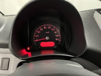 Nissan Pixo Pixo (D31S) Hatchback 1.0 12V (K10B(Euro 5)) [50kW]  (03-2009/10-2013)= picture 20