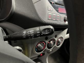 Nissan Pixo Pixo (D31S) Hatchback 1.0 12V (K10B(Euro 5)) [50kW]  (03-2009/10-2013)= picture 21