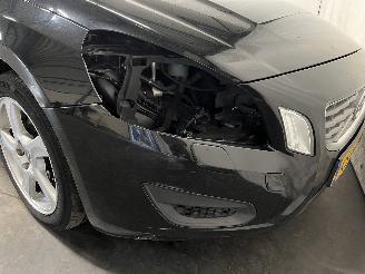 Volvo V-60 V60 I (FW/GW) Combi 2.0 D3 20V (D5204T3) [120kW]  (07-2010/12-2014) picture 8