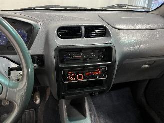 Daihatsu Terios Terios (J1) Terreinwagen 1.3 16V 4x4 (HC-EJ) [62kW]  (10-1997/10-2000)= picture 18