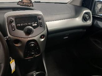 Citroën C1 C1 Hatchback 1.0 Vti 68 12V (1KR-FE(CFB)) [51kW]  (04-2014/04-2018) picture 17
