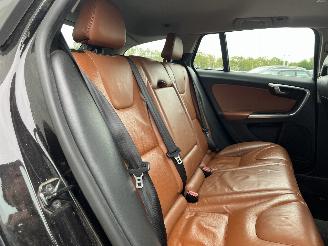 Volvo V-60 V60 I (FW/GW) Combi 2.0 D3 20V (D5204T3) [120kW]  (07-2010/12-2014) picture 19