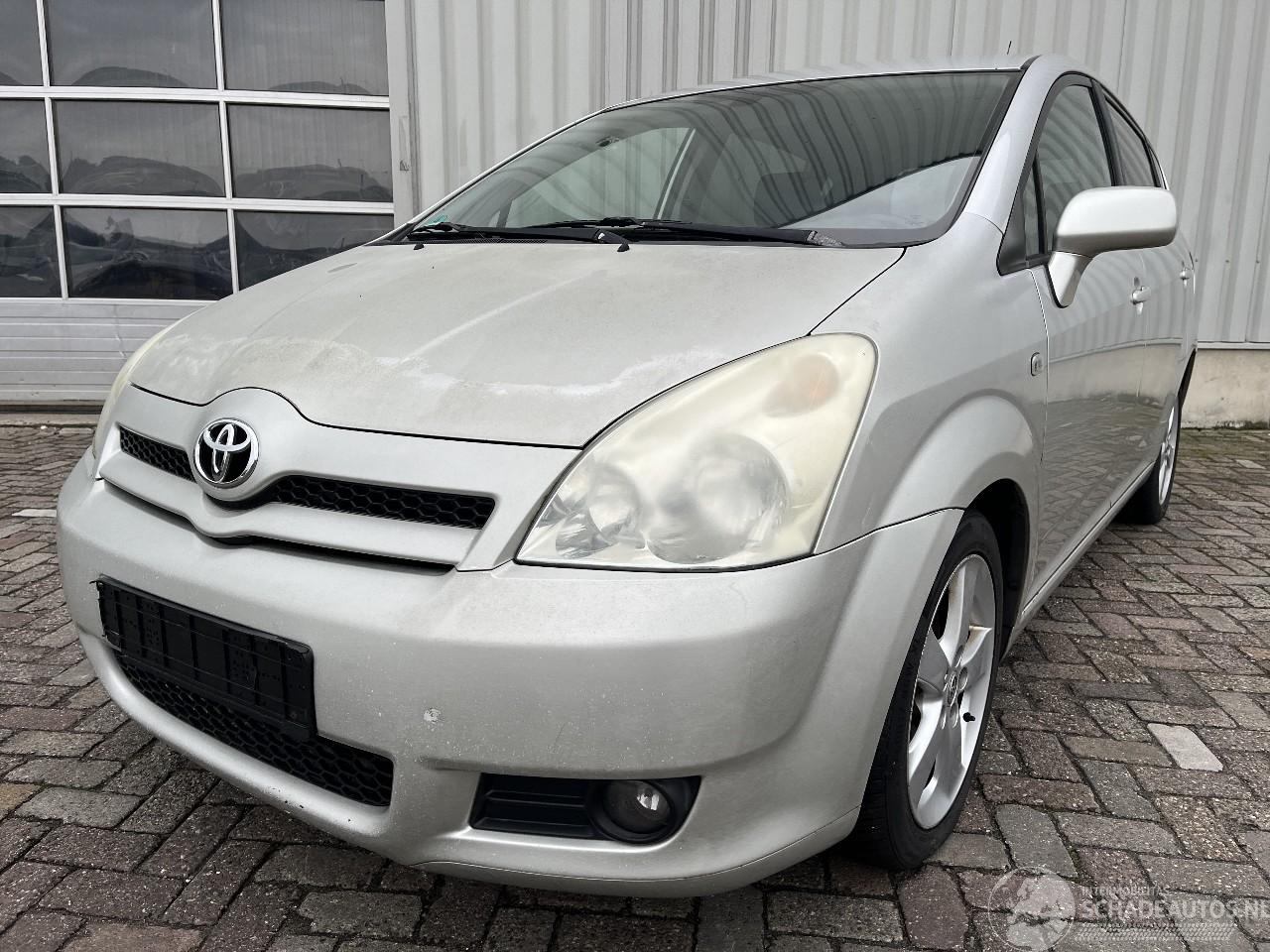 Toyota Corolla Corolla Verso (R10/11) MPV 2.2 D-4D 16V Cat Clean Power (2AD-FHV(Euro =
4)) [130kW]  (10-2005/03-2009)