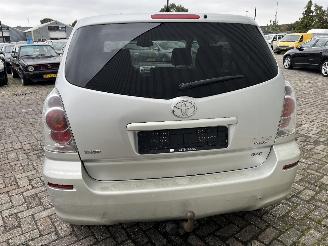 Toyota Corolla Corolla Verso (R10/11) MPV 2.2 D-4D 16V Cat Clean Power (2AD-FHV(Euro =
4)) [130kW]  (10-2005/03-2009) picture 7
