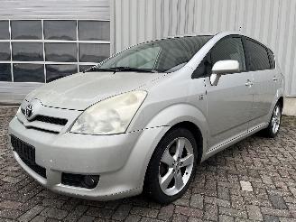 Toyota Corolla Corolla Verso (R10/11) MPV 2.2 D-4D 16V Cat Clean Power (2AD-FHV(Euro =
4)) [130kW]  (10-2005/03-2009) picture 2