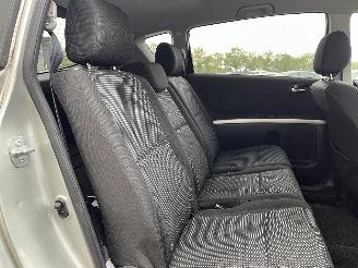 Toyota Corolla Corolla Verso (R10/11) MPV 2.2 D-4D 16V Cat Clean Power (2AD-FHV(Euro =
4)) [130kW]  (10-2005/03-2009) picture 14