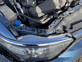 Toyota Auris Auris (E18) Hatchback 5-drs 1.8 16V Hybrid (2ZRFXE) [100kW]  (10-2012/=
03-2019) picture 17