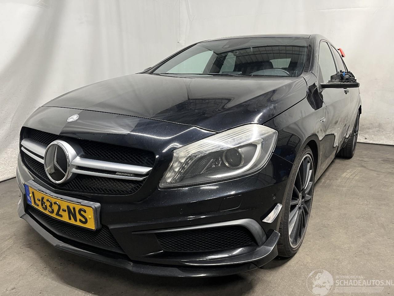 Mercedes A-klasse A (W176) Hatchback 2.0 A-45 AMG Turbo 16V 4-Matic (M133.980) [265kW]  =
(06-2013/05-2018)