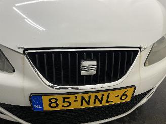 Seat Ibiza Ibiza IV (6J5) Hatchback 5-drs 1.2 12V (CGPB) [44kW]  (07-2009/05-2015=
) picture 8