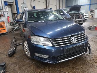Volkswagen Passat Passat Variant (365) Combi 1.6 TDI 16V Bluemotion (CAYC(Euro 5)) [77kW=
]  (08-2010/12-2014) picture 2