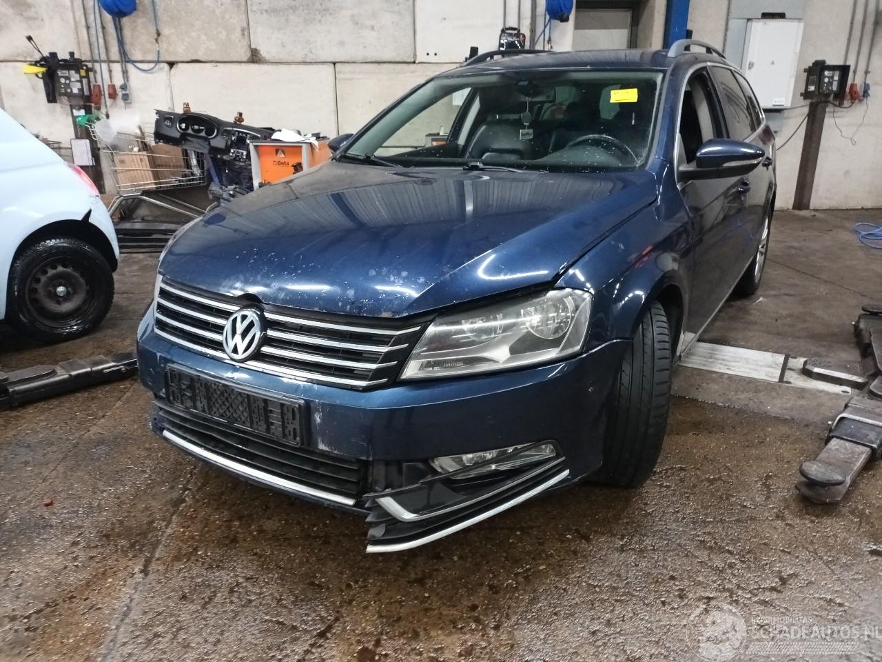 Volkswagen Passat Passat Variant (365) Combi 1.6 TDI 16V Bluemotion (CAYC(Euro 5)) [77kW=
]  (08-2010/12-2014)