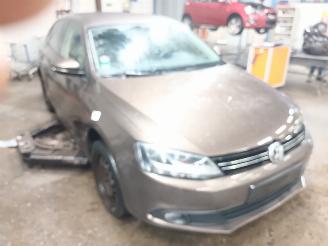 Volkswagen Jetta Jetta IV (162/16A) Sedan 1.4 TSI 122 16V (CAXA(Euro 5)) [90kW]  (05-20=
11/12-2017) picture 2