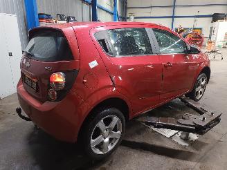 Chevrolet Aveo Aveo (300) Hatchback 1.4 16V (LDD) [74kW]  (03-2011/12-2015) picture 3
