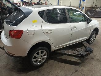 Seat Ibiza Ibiza IV (6J5) Hatchback 5-drs 1.2 TDI Ecomotive (CFWA) [55kW]  (06-20=
10/05-2015) picture 3