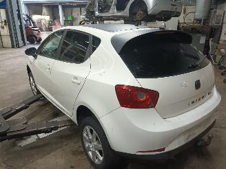 Seat Ibiza Ibiza IV (6J5) Hatchback 5-drs 1.2 TDI Ecomotive (CFWA) [55kW]  (06-20=
10/05-2015) picture 4
