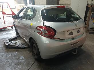 Peugeot 208 208 I (CA/CC/CK/CL) Hatchback 1.4 16V (EP3C(8FP)) [70kW]  (03-2012/12-=
2019) picture 4
