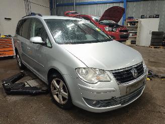 Volkswagen Touran Touran (1T1/T2) MPV 1.4 16V TSI 140 (BMY) [103kW]  (02-2006/05-2010) picture 2