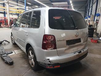 Volkswagen Touran Touran (1T1/T2) MPV 1.4 16V TSI 140 (BMY) [103kW]  (02-2006/05-2010) picture 4