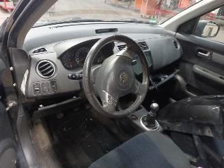 Suzuki Swift Swift (ZA/ZC/ZD1/2/3/9) Hatchback 1.3 VVT 16V (M13A VVT) [68kW]  (02-2=
005/06-2012) picture 5