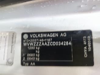 Volkswagen Up! Up! (121) Hatchback 1.0 12V 60 (CHYA) [44kW]  (08-2011/08-2020) picture 6