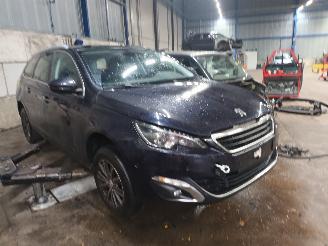 Peugeot 308 308 SW (L4/L9/LC/LJ/LR) Combi 5-drs 1.2 12V e-THP PureTech 130 (EB2DTS=
(HNY)) [96kW]  (03-2014/06-2021) picture 2