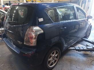 Toyota Corolla Corolla Verso (R10/11) MPV 1.8 16V VVT-i (1ZZFE) [95kW]  (04-2004/03-2=
009) picture 3