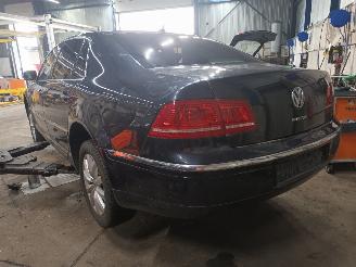 Volkswagen Phaeton Phaeton (3D) Sedan 3.0 V6 TDI 24V 4Motion (CEXA) [176kW]  (06-2008/03-=
2016) picture 4