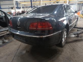 Volkswagen Phaeton Phaeton (3D) Sedan 3.0 V6 TDI 24V 4Motion (CEXA) [176kW]  (06-2008/03-=
2016) picture 3