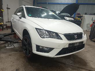 Seat Leon Leon ST (5FF) Combi 5-drs 1.0 TSI 12V (DKLB) [63kW]  (09-2018/08-2020)= picture 2