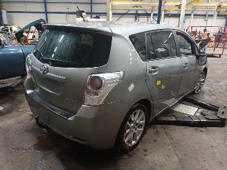 Toyota Verso Verso MPV 1.8 16V VVT-i (2ZRFAE) [108kW]  (04-2009/08-2018) picture 3