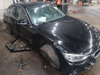 BMW 3-serie 3 serie (F30) Sedan 320i 1.6 16V EfficientDynamicsEdition (N13-B16A) [=
125kW]  (04-2012/06-2016) picture 2
