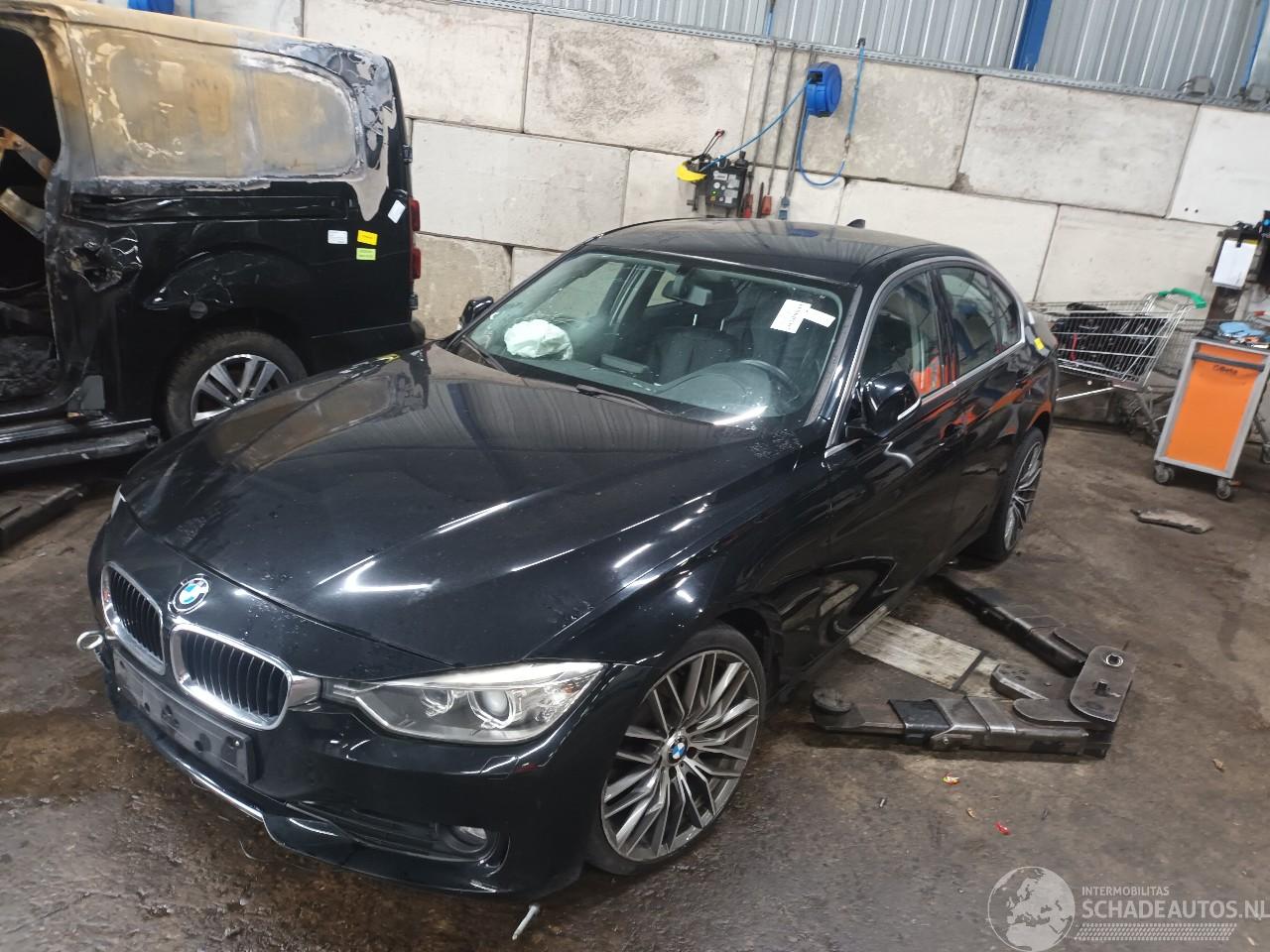 BMW 3-serie 3 serie (F30) Sedan 320i 1.6 16V EfficientDynamicsEdition (N13-B16A) [=
125kW]  (04-2012/06-2016)