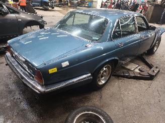 Jaguar XJ XJ6 series I/II/III Sedan 4.2 Series II/III (XK(4.2)) [150kW]  (09-197=
9/12-1987) picture 3
