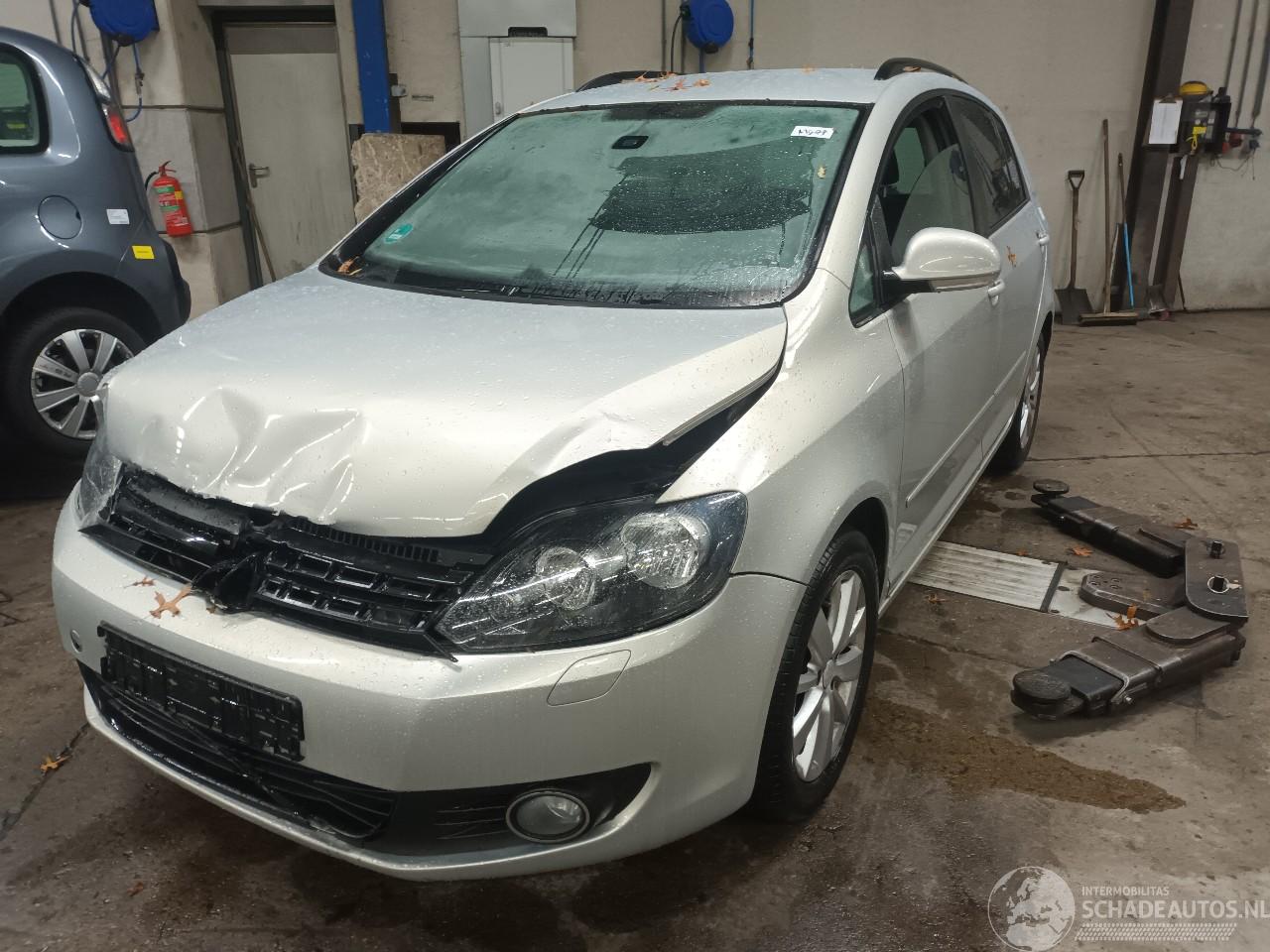 Volkswagen Golf Golf Plus (5M1/1KP) MPV 1.2 TSI BlueMOTION (CBZB) [77kW]  (11-2009/12-=
2013)